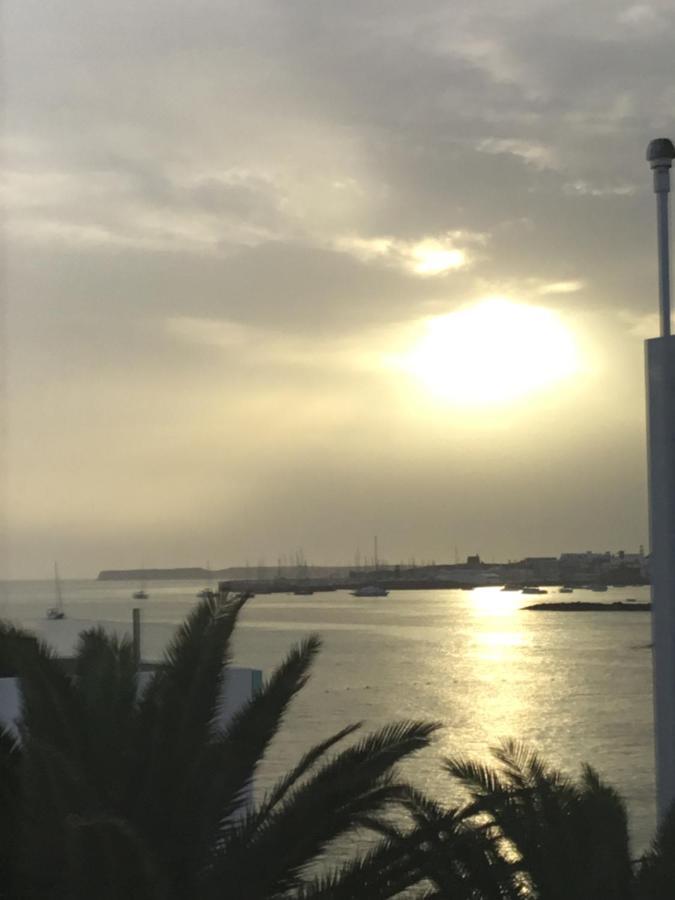 Sounds Of The Sea Apartment Playa Blanca  Bagian luar foto
